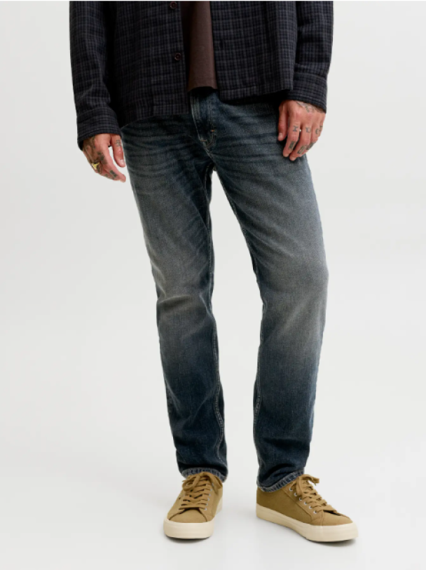 Clark Duke  Jeans  - Image 4