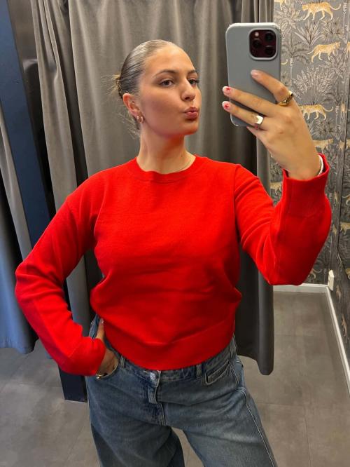 Ismaila 24 Wool Red