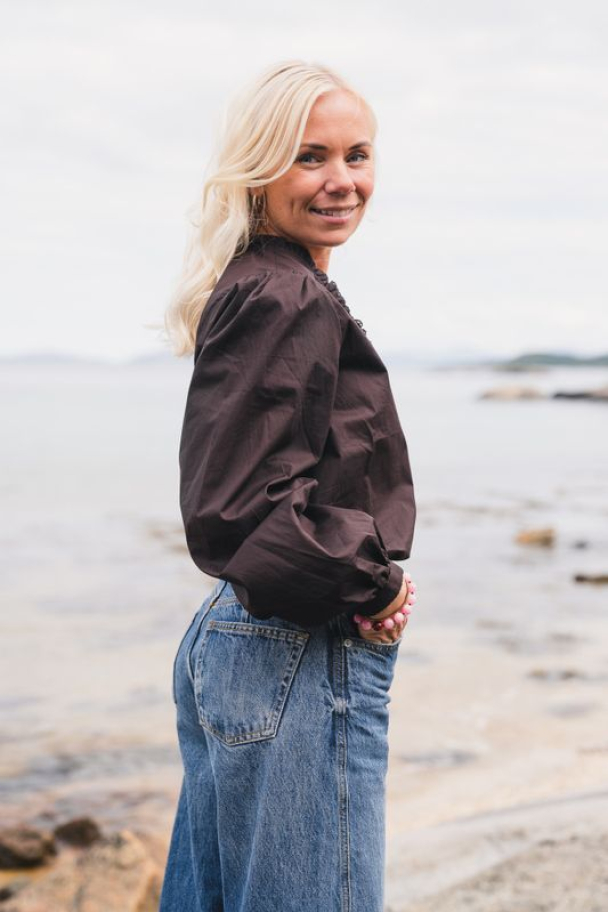 Ida Maja V Shirt - Black Coffee - Image 2