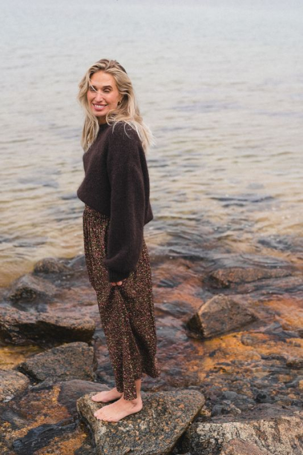 Thea Amalie Pullover - Black Coffee - Image 2