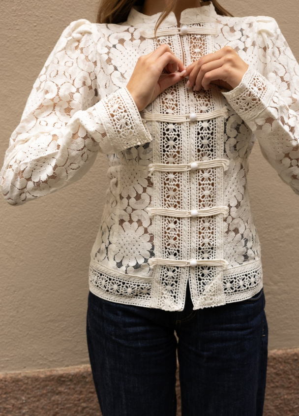 Amora Blouse - Chantilly Lace - Image 3