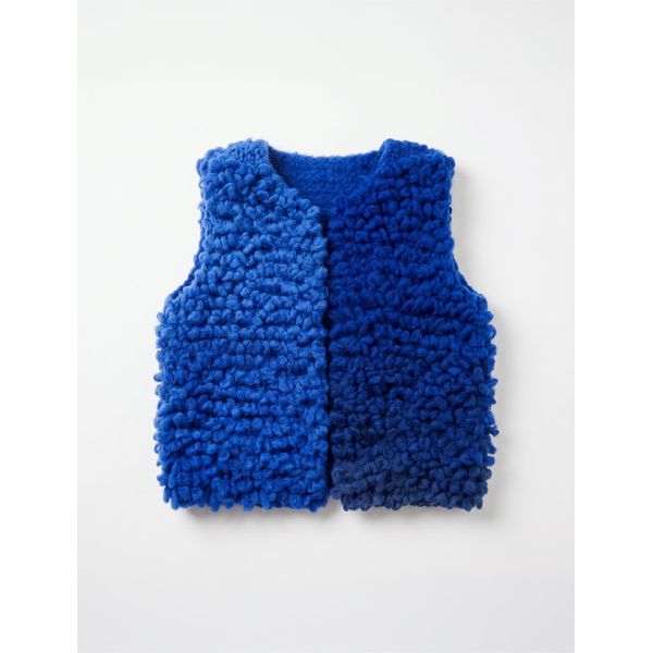 202-13 Heklet vest av Floconelle