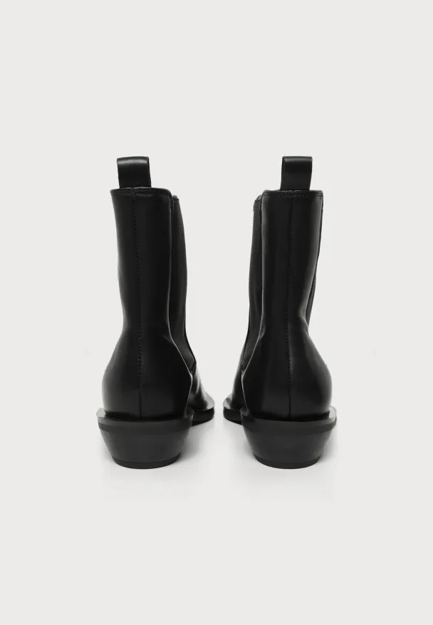 Almira - Black - Image 3