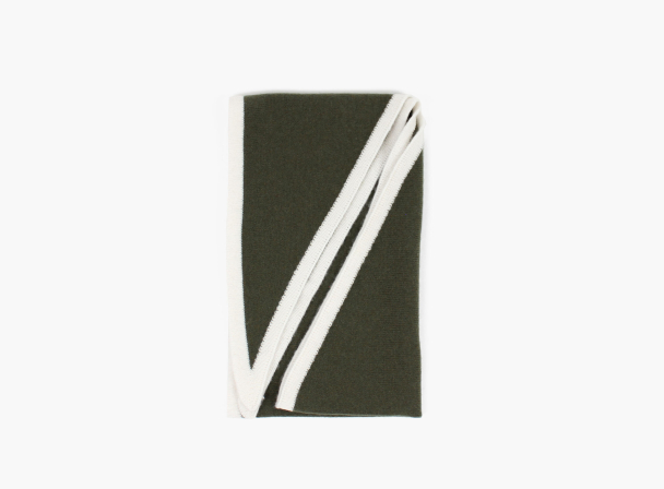Lara Duo Small Triangel Skjerf - Olive  - Image 2
