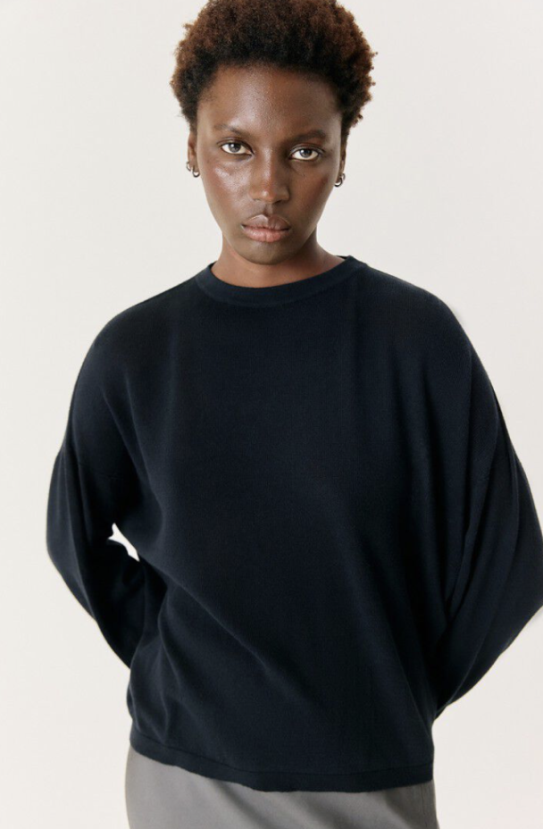 Toima - Black - Image 2