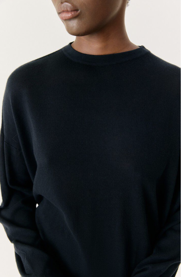 Toima - Black - Image 3