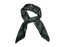 WEB_Image_Skjerf_wienermønster_70x70cm_grønn__777386-1747164149_plid_103568.jpeg