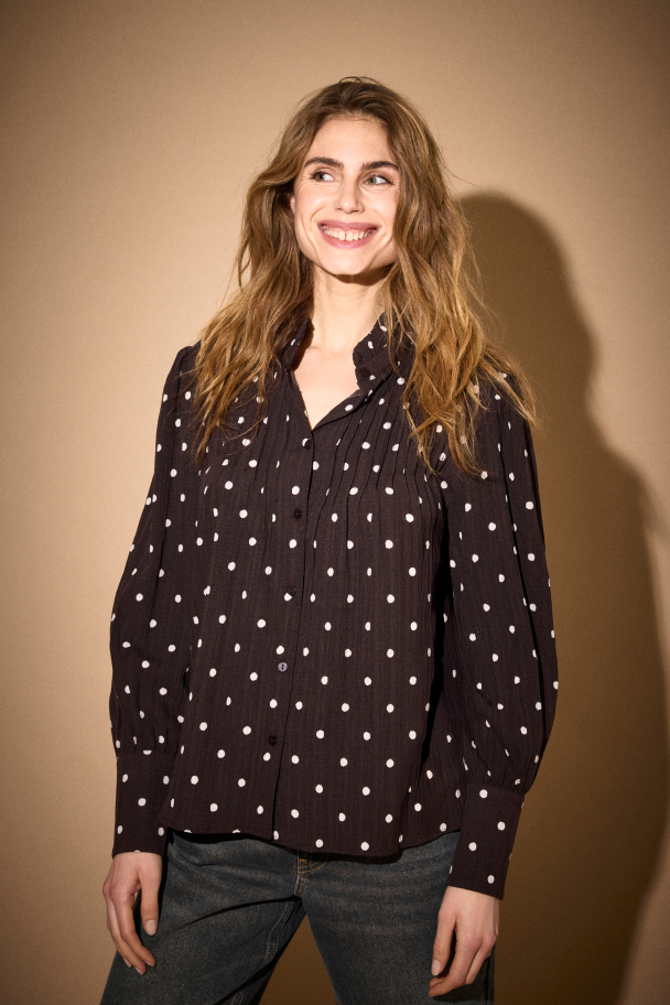 PZevita Bluse Prikker Brun - Image 1