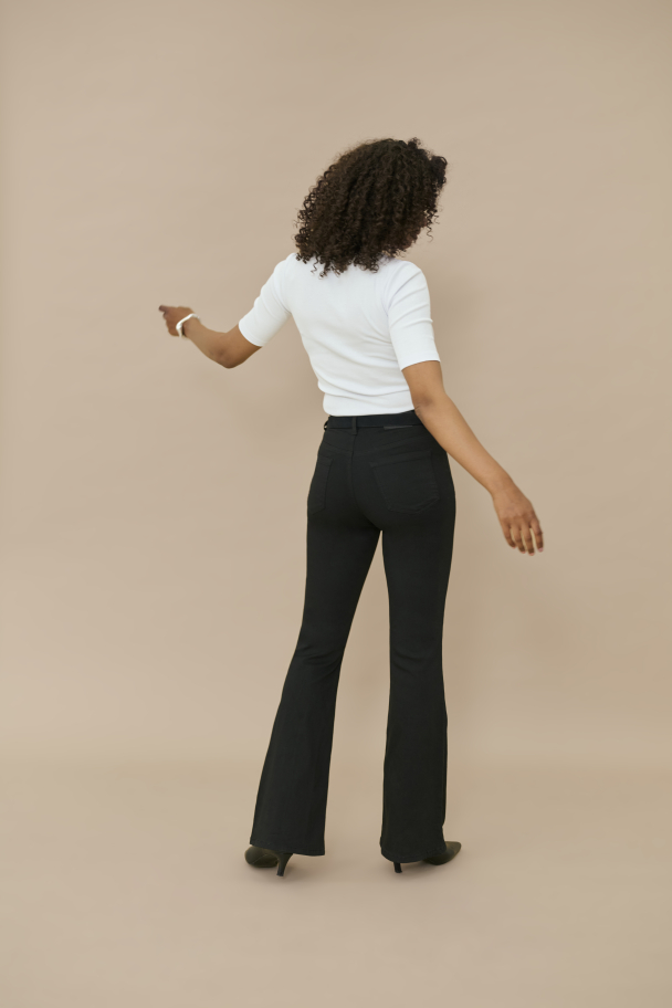 KAforest HW Slim Fit Jeans Svart - Image 3