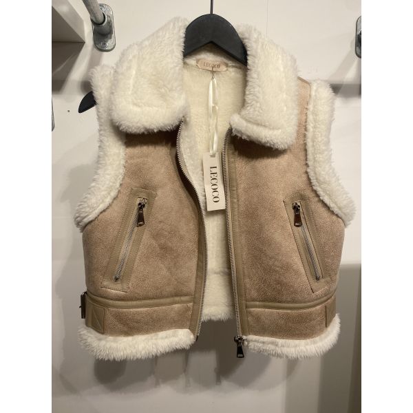 Sophia Vest