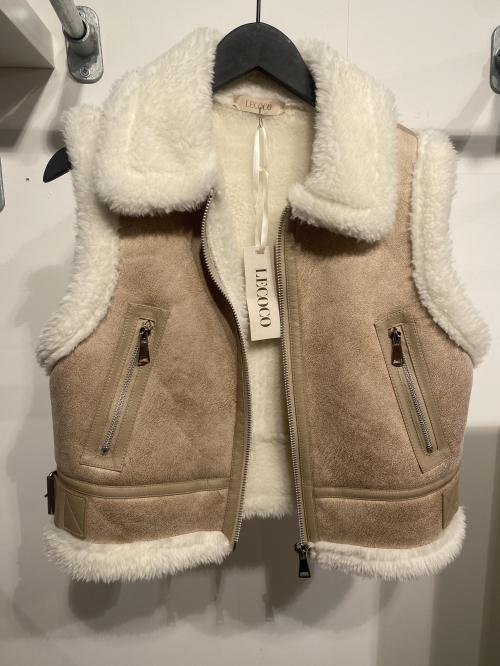 Sophia Vest