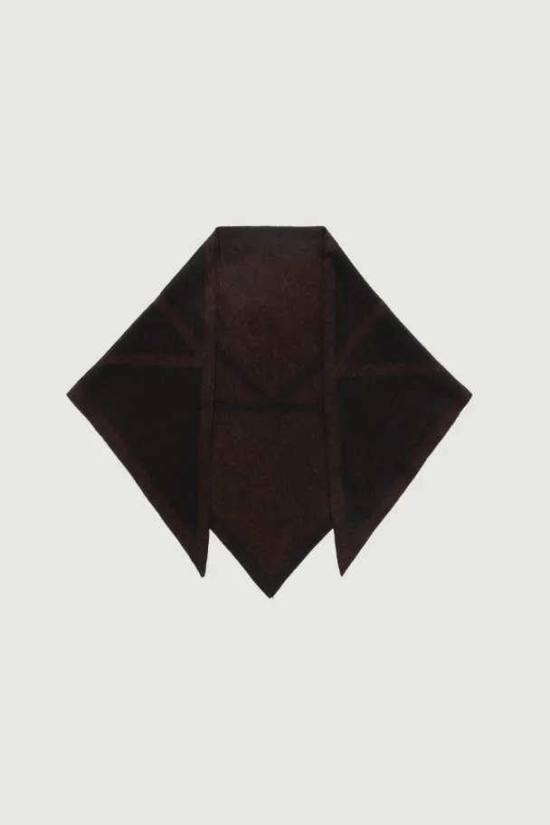 TRIANGLE SCARF SMALL - Image 2