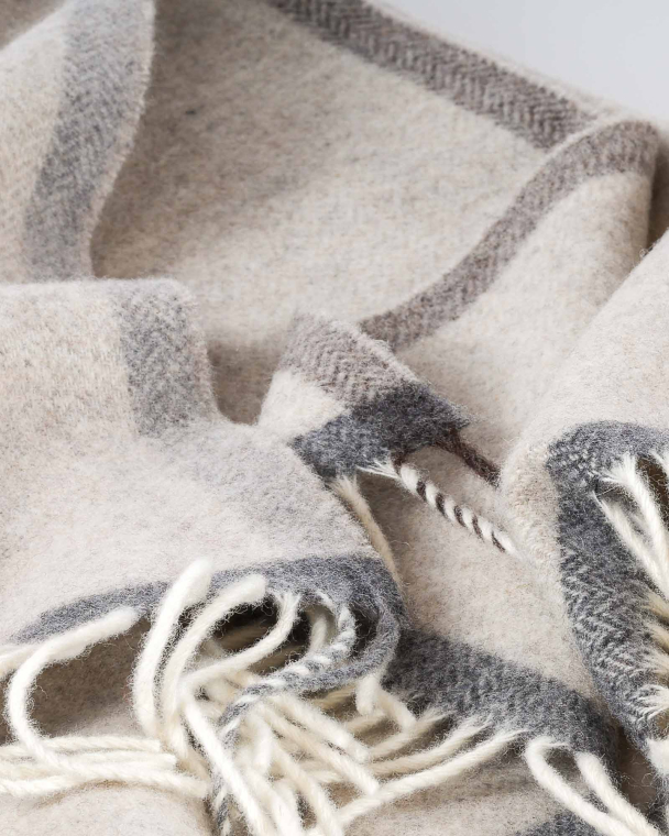 Mykt Pledd i Merinoull & Kasjmir - Beige - Image 2