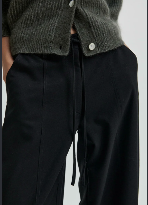 Blink Barrel Trousers – Black - Image 3