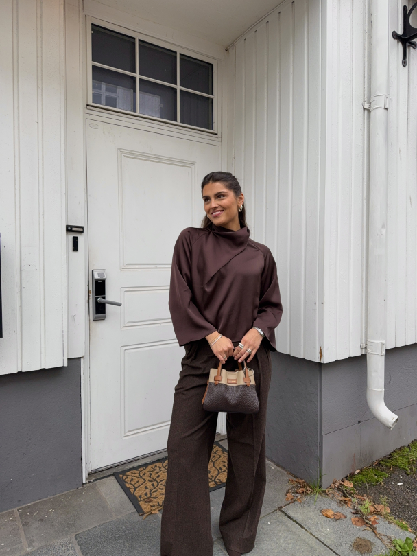 Cira Blouse – Black Coffee - Image 6