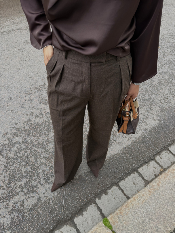 Sandra Pants – Dark Brown - Image 1