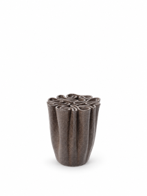 Spekklet keramikkvase med bølgekant.png