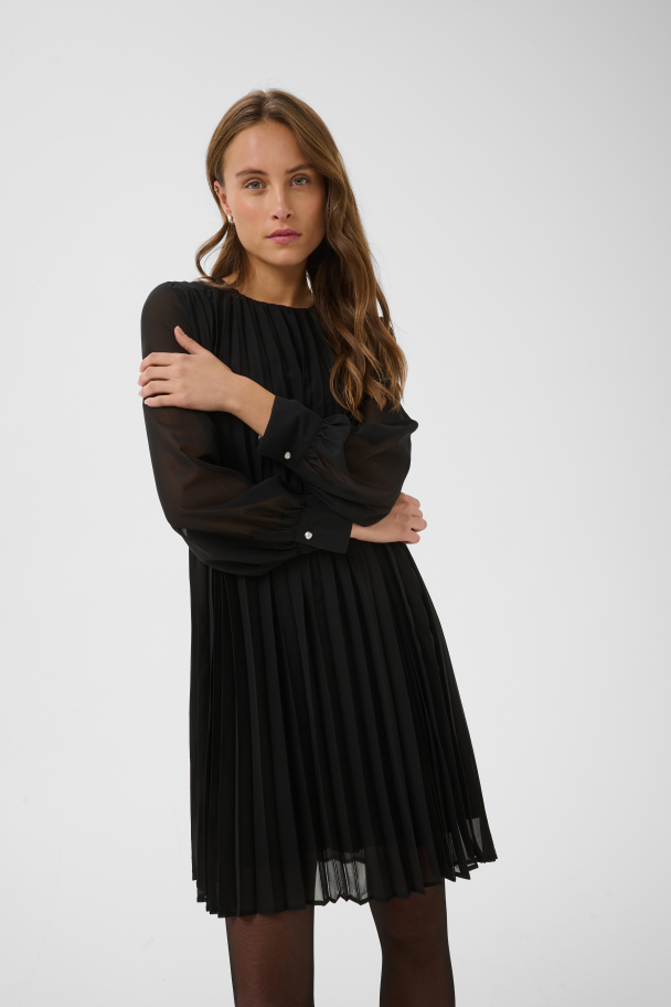KAeloise Kjole Plissè Svart - Image 2