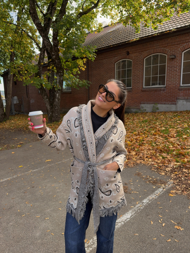 Frynsejakke - Beige   - Image 5