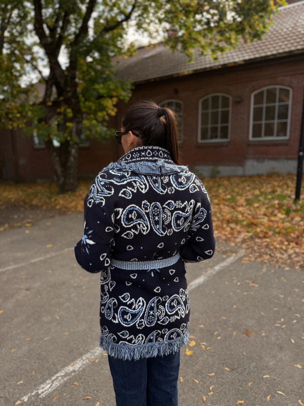 Frynsejakke - Navy  - Image 5