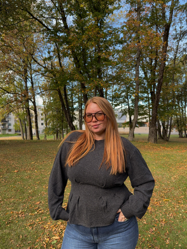 Manzi Pullover - Deep Graphite Melange - Image 6