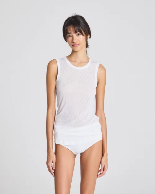 Alberte S'less Silk Top – Ermeløs topp med silke fra LISVA