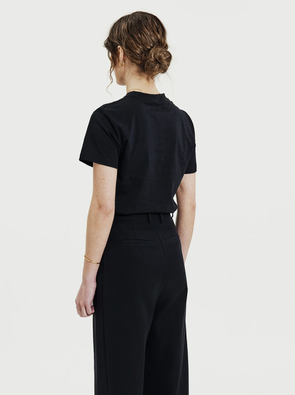 Crew-Neck Regular Tee - Black  - Image 2