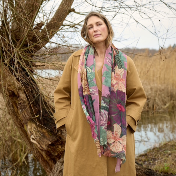 Bouquet Scarf Rose  - Image 2
