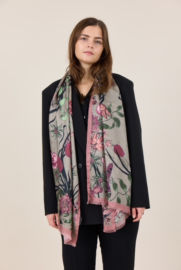 Living Garden Scarf Old Rose  - Image 2
