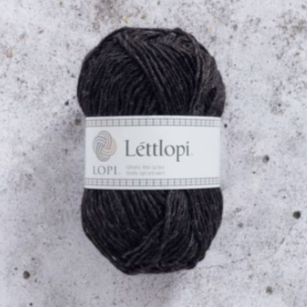 Lettlopi - 52 - Black sheep