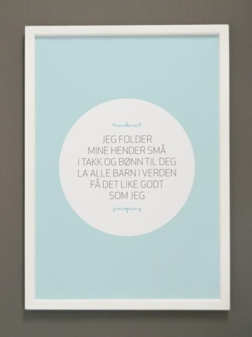 BILDE JEG FOLDER MINE HENDER..